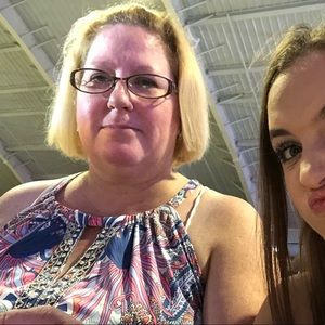 Meet your Posher, Dawn